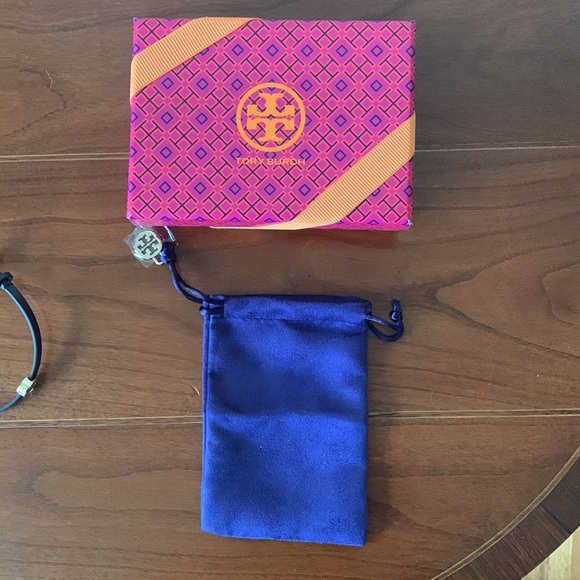 Tory Burch Miller Leather Bracelet Black NWT - Picture 5 of 7